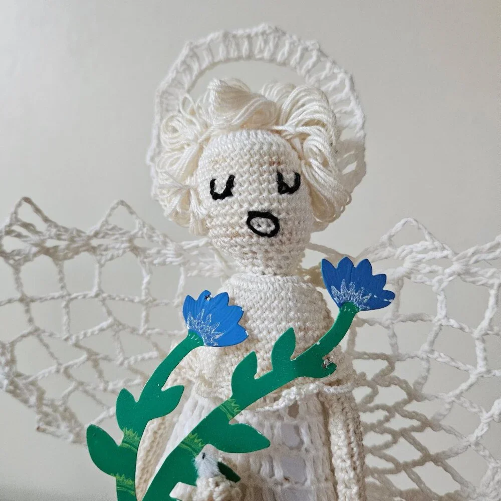 Vintage Handmade Crocheted Angel Christmas Tree Topper Starched‎ 12
